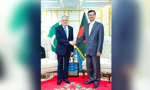 1971 genocide issue resolved long ago, says Pak foreign minister during Bangladesh visit