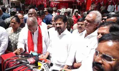 CM Revanth Reddy paid last respects to former MP and CPI leader Suravaram Sudhakar Reddy in Hyderabad