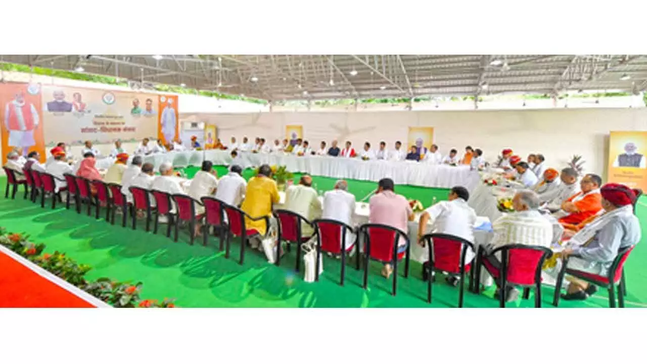 Rajasthan CM holds dialogue with MPs and MLAs on ‘Developed Rajasthan 2047’