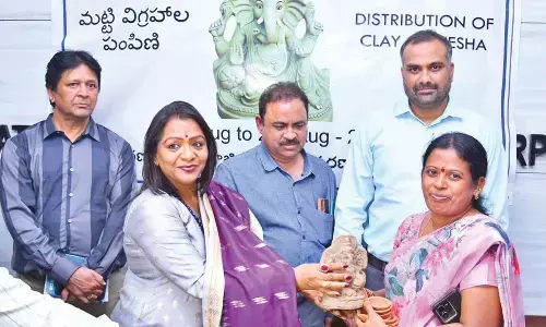 Bitten by green bug, GHMC to distribute 2 lakh clay Ganeshas