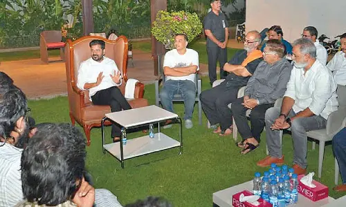 CM offers to help improve cinema staffers’ working conditions