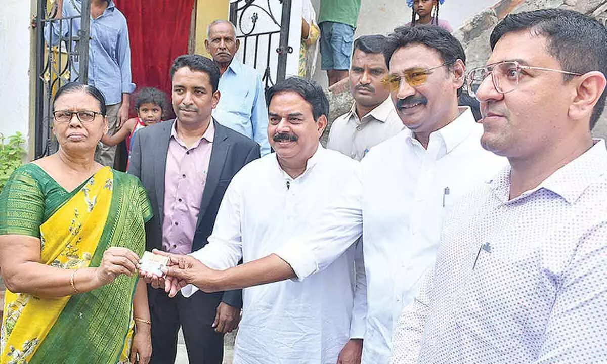 Manohar launches smart ration cards distribution Manohar launches smart ration cards distribution