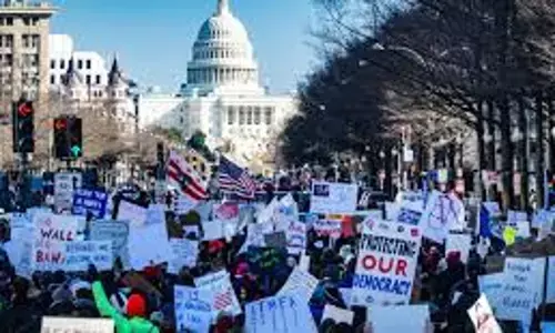 Australia Expels Iranian Ambassador Over Alleged Role in Antisemitic Attacks