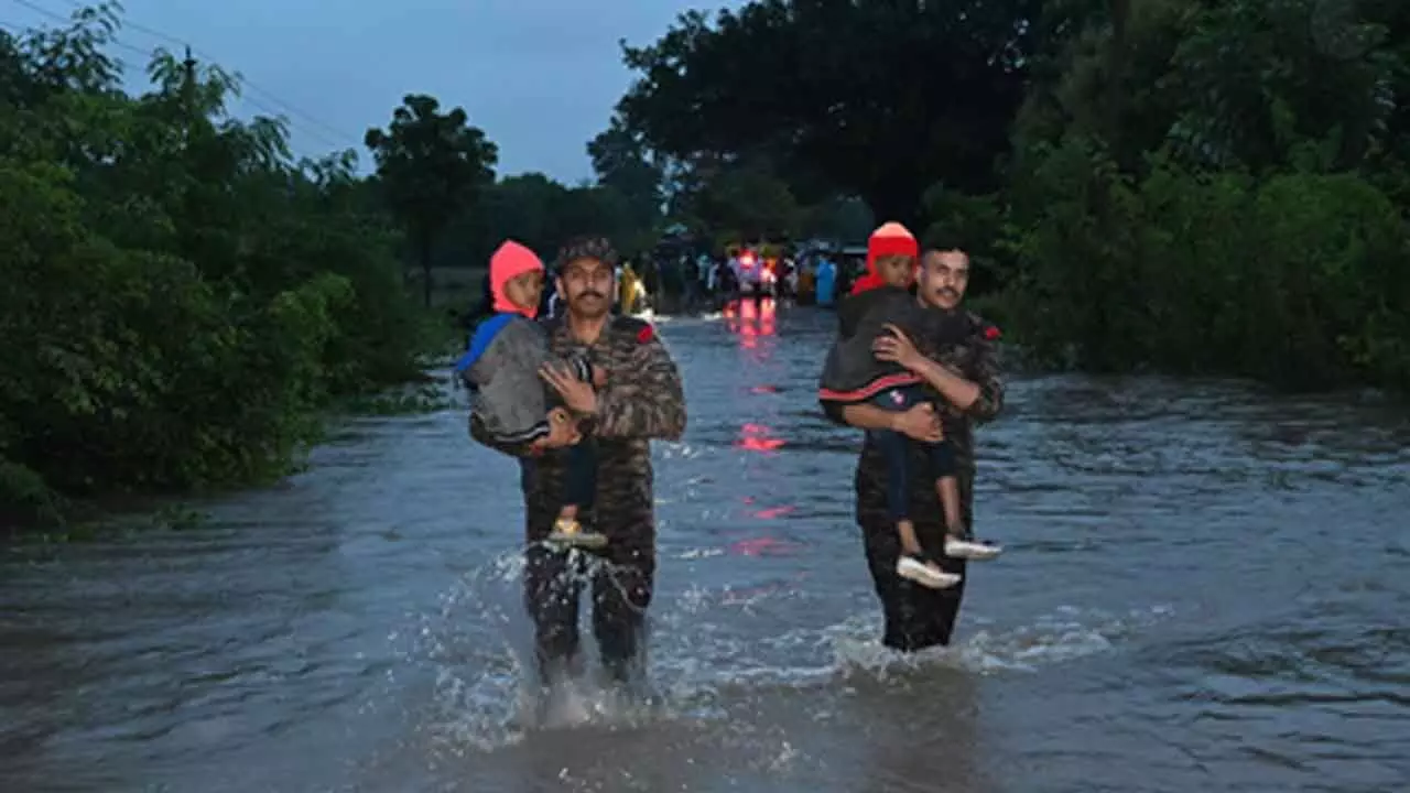 MoS Bandi Sanjay urges Rajnath Singh to send helicopter for rescue in flood-hit Telangana MoS Bandi Sanjay urges Rajnath Singh to send helicopter for rescue in flood-hit Telangana