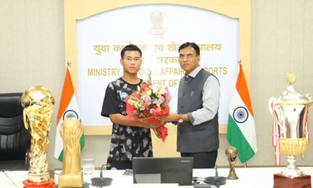 Dr. Mansukh Mandaviya felicitates young footballers after historic European treble Dr. Mansukh Mandaviya felicitates young footballers after historic European treble