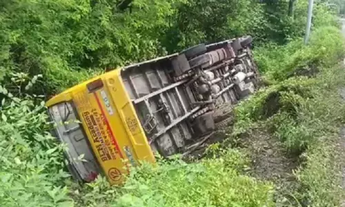 Over dozen children injured as school bus carrying 40 falls into gorge in Ukhands Haldwani