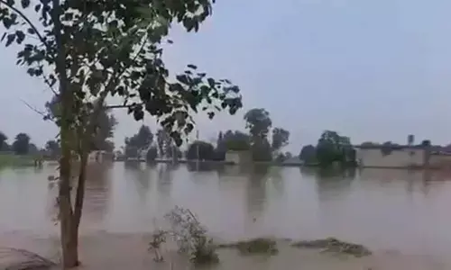 Punjab flood: Thousands spend night on rooftops; await relief material