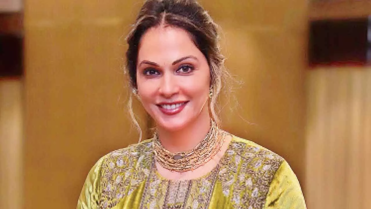 Isha Koppikar: Bappa has solved all my problems Isha Koppikar: Bappa has solved all my problems
