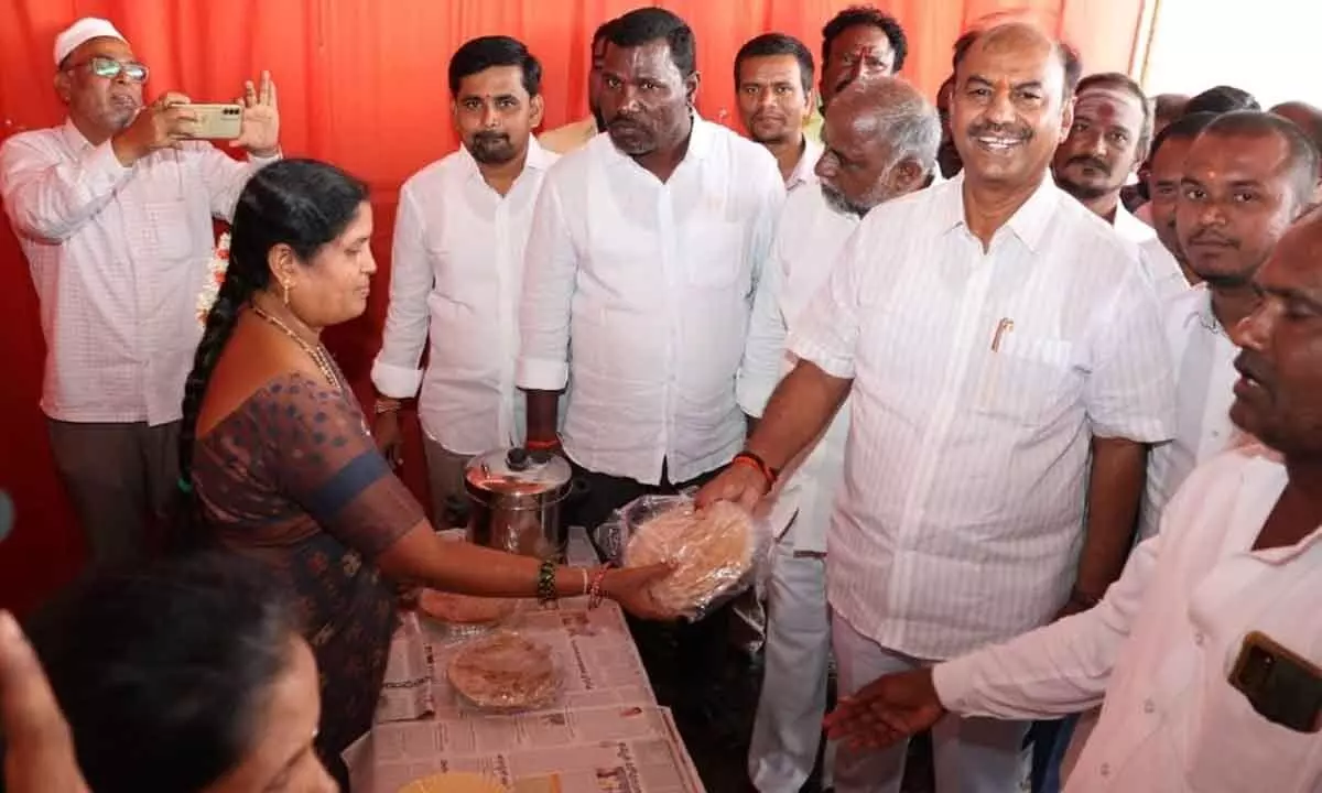 Government to Support Women Entrepreneurs, Says Gadwal MLA Government to Support Women Entrepreneurs, Says Gadwal MLA