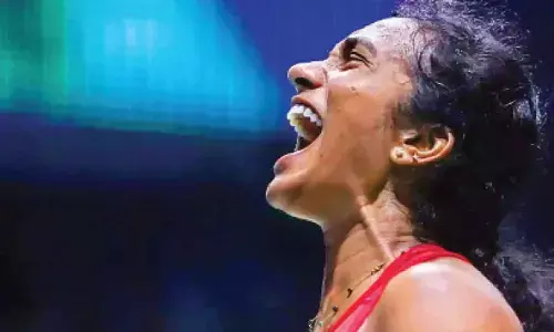 Sindhu, Dhruv-Tanisha storm into quarters