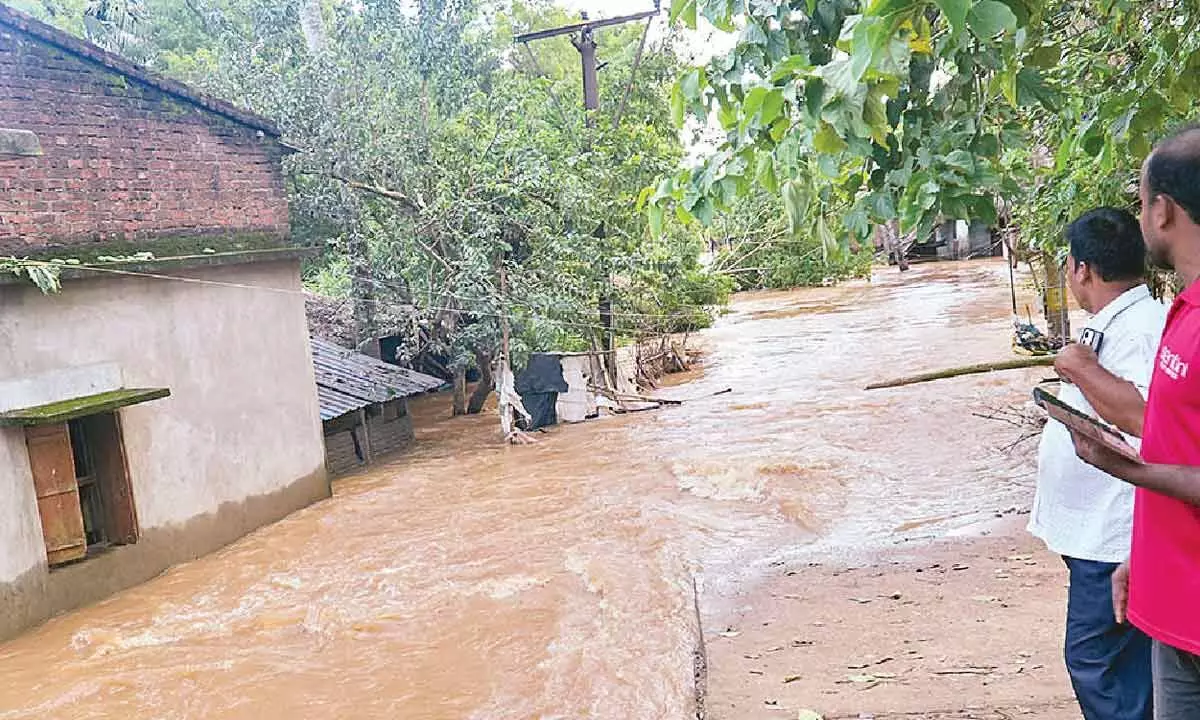 100 villages still under flood water 100 villages still under flood water