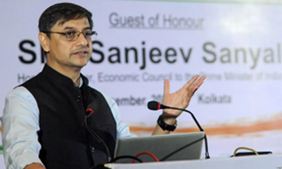 Robust Q1 GDP makes India fastest-growing major economy in world: Sanjeev Sanyal Robust Q1 GDP makes India fastest-growing major economy in world: Sanjeev Sanyal
