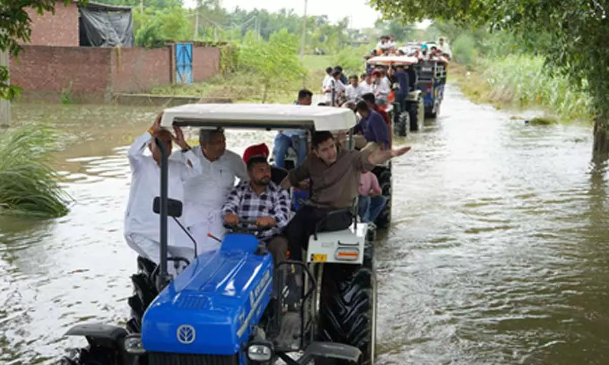 Floods affecting 1,018 villages of Punjab, says govt Floods affecting 1,018 villages of Punjab, says govt