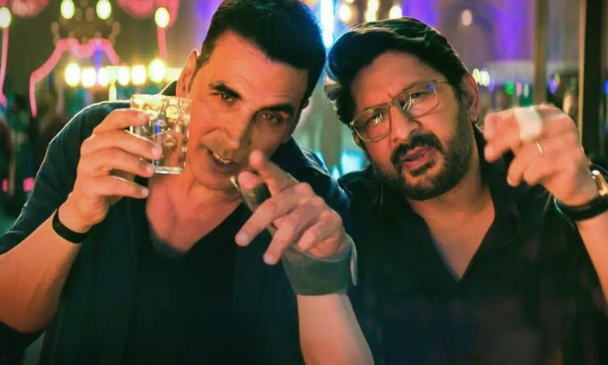 ‘Glass Uchhi Rakhey’ from ‘Jolly LLB 3’ gets unveiled ‘Glass Uchhi Rakhey’ from ‘Jolly LLB 3’ gets unveiled