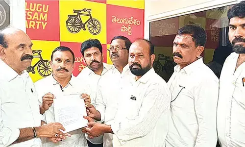 Srisailam lies in Nandyal, confirms Minister Farooq