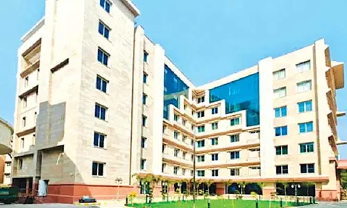 Serious allegations raised against senior IAS officers at Delhi Karnataka Bhavan