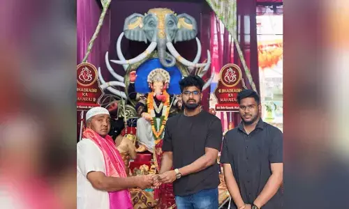 Muslim Devotee’s Gesture at Ganesh Pandal Stands as Symbol of Communal Harmony