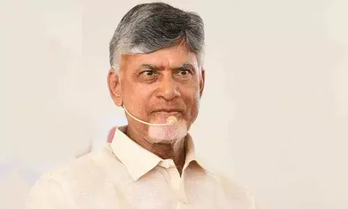 Chandrababu Naidu Performs Jala Hararti to Krishna river in Kuppam