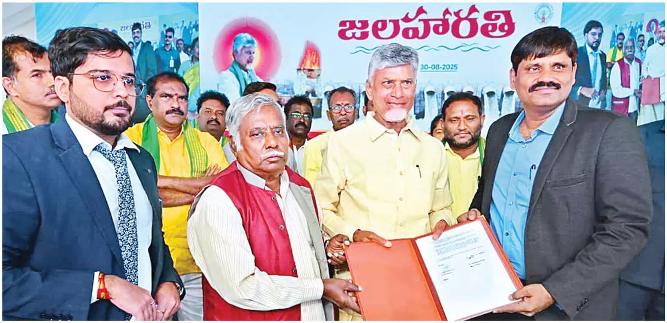 Will provide water to every acre in state: CM