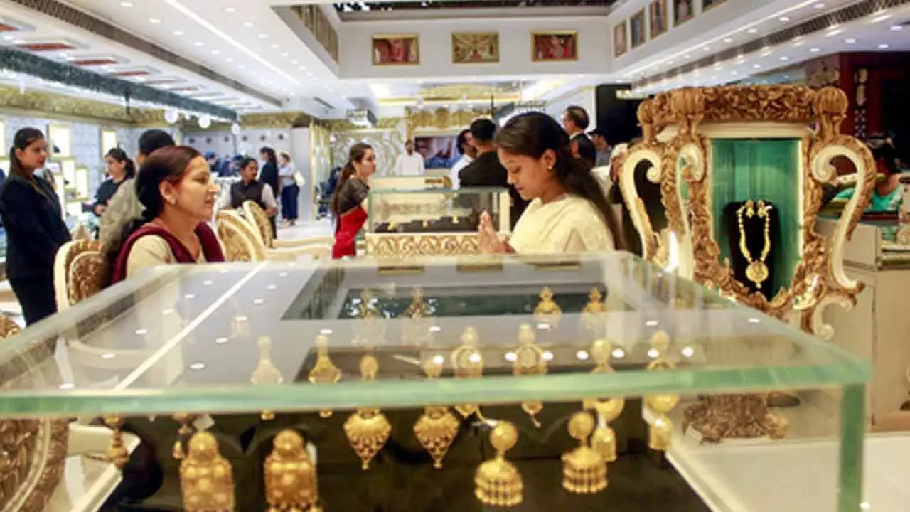 Gold surges over Rs 3,000 this week, Silver crosses Rs 1.17 lakh Gold surges over Rs 3,000 this week, Silver crosses Rs 1.17 lakh
