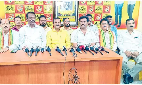 Demand for R-card holders to get 50 % of jobs in VSP becomes intense