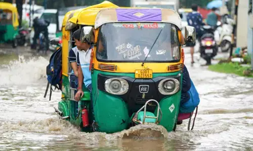 IMD forecasts heavy rainfall across Gujarat, orange alerts issued for select districts