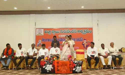 DK Aruna Vows to Visit Gadwal Every 15 Days, Pledges to Revive Halted Development