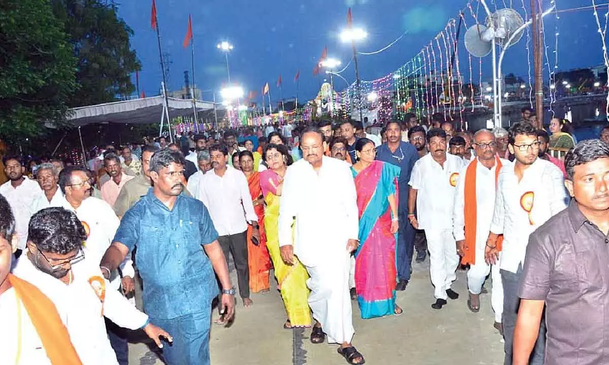 Ganesh festivals are a blend of patriotism and devotion: Venkaiah Ganesh festivals are a blend of patriotism and devotion: Venkaiah