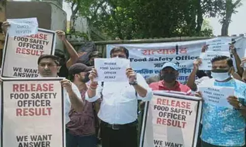 Youths protest outside JPSC office in Ranchi over delay in recruitment exam results