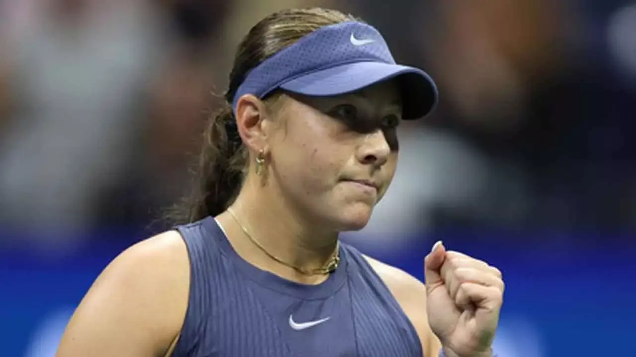 US Open: Anisimova sets Swiatek showdown in QF; Osaka stuns Gauff