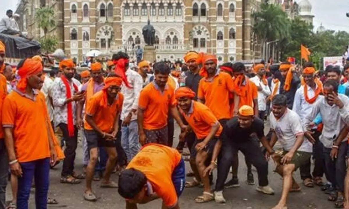 Roads, station turn playgrounds for Maratha quota protesters; leftover food littered