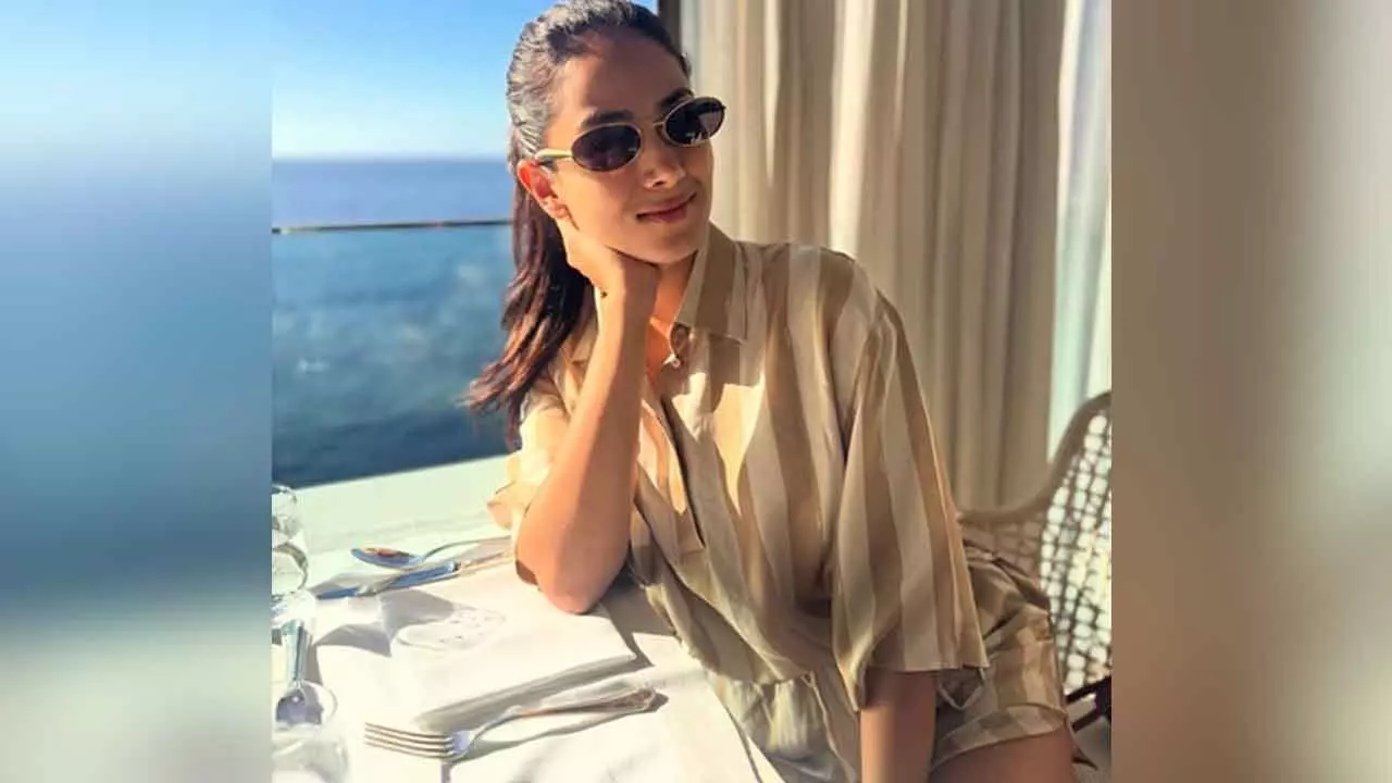 Mira Rajput shares special holiday moments, says Spend the day with me Mira Rajput shares special holiday moments, says Spend the day with me