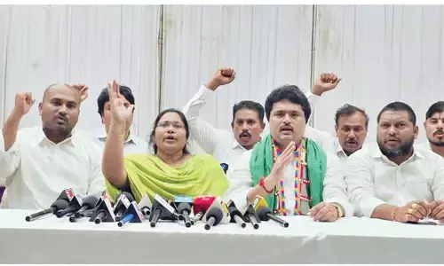 ST panel leaders allege betrayal by Pawan in Preethi case