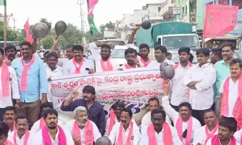Gadwal Echoes with “Khabbardar Revanth Reddy” Slogans – Congress, BJP Conspiring on Kaleshwaram: Basu Hanumanthu Naidu