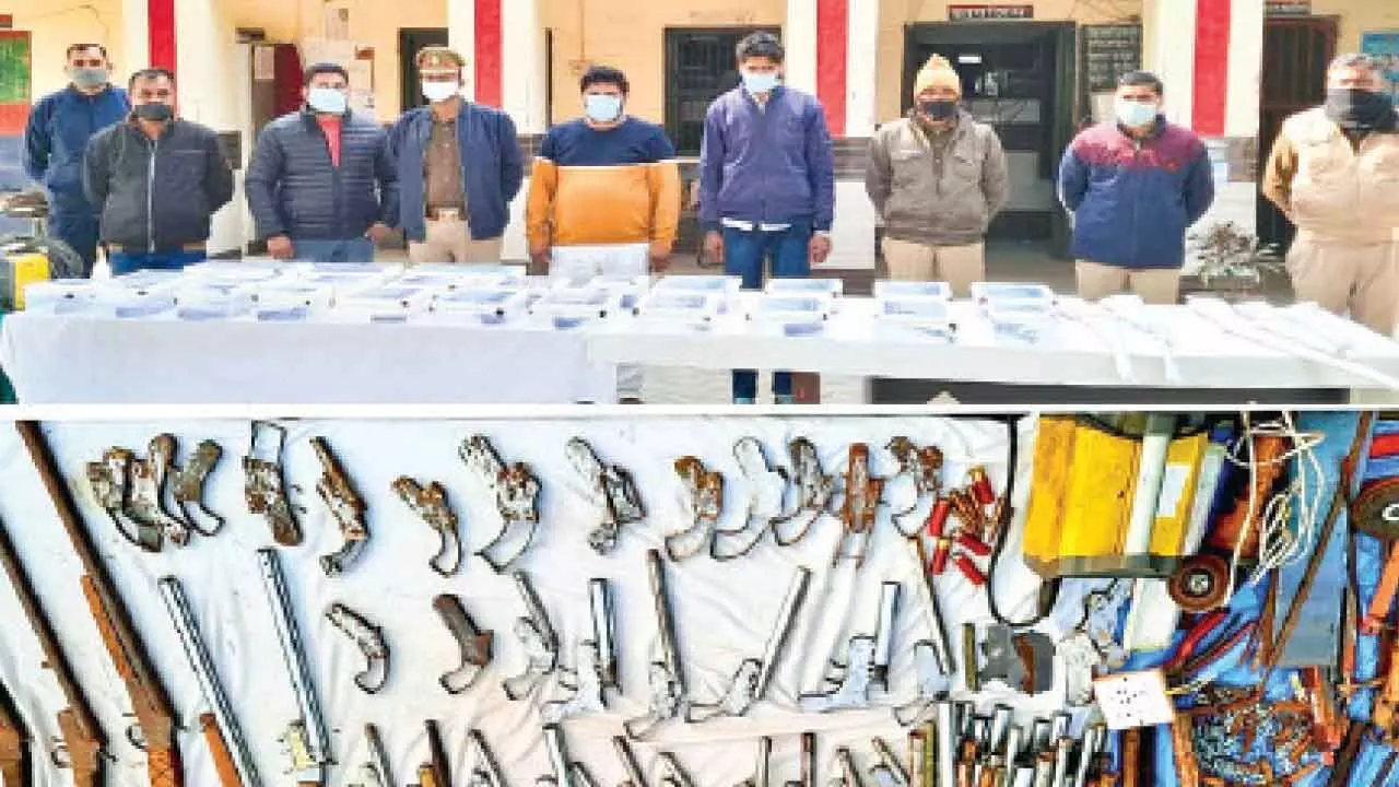Police bust illegal arms factory in UP