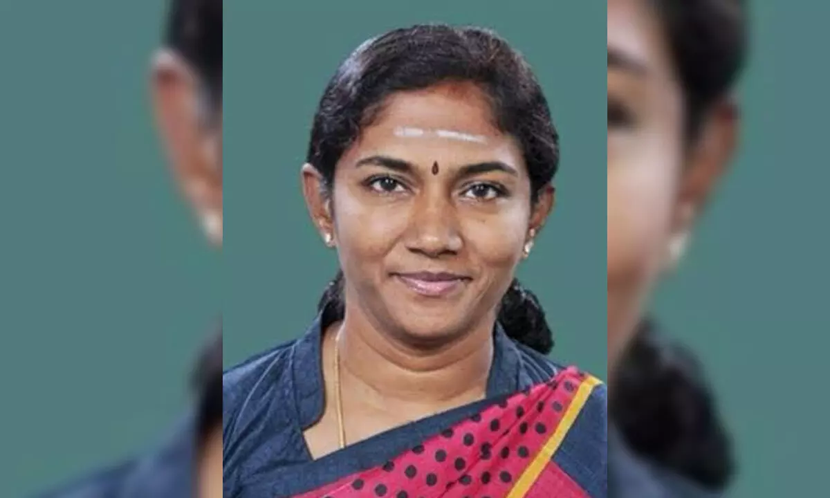 AIADMK leader Sathyabama pledges support for ex-Minister Sengottaiyans September 5 meeting AIADMK leader Sathyabama pledges support for ex-Minister Sengottaiyans September 5 meeting