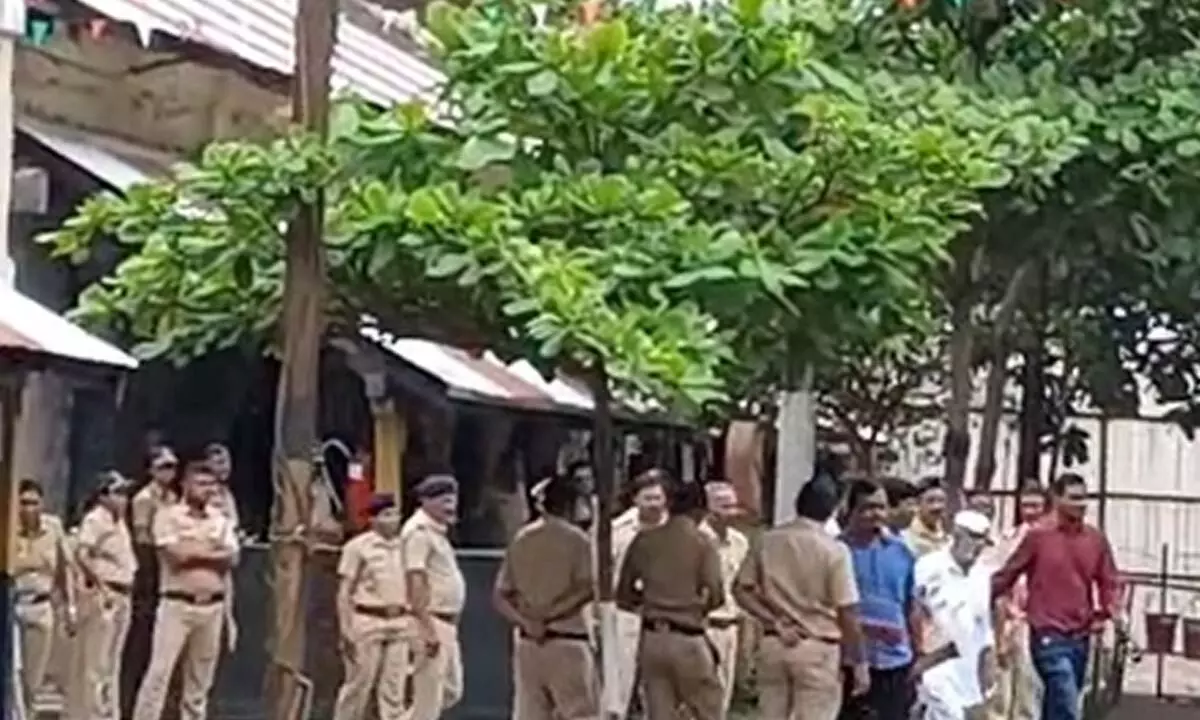 Underworld Don Arun Gawli walks free on bail after 18 years Underworld Don Arun Gawli walks free on bail after 18 years