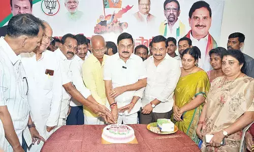 Varma praises Pawan’s role in coalition govt formation