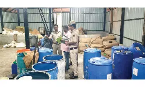 Fake tobacco racket busted, lakhs worth material seized