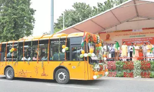 Pvt electric bus services to operate in Lucknow, Kanpur