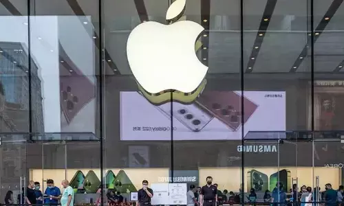 Apple Faces Major AI Talent Drain as Key Researchers Exit for Meta, OpenAI, and Anthropic