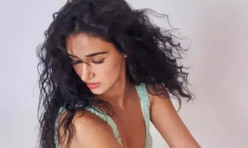 Disha Patani strikes a perfect balance between simplicity and bold allure