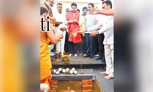 Lokesh lays stone for Potti Sreeramulu memorial in Amaravati
