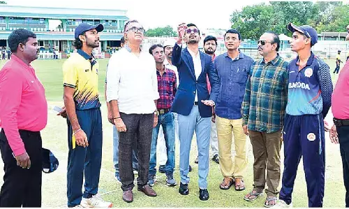 Collector inaugurates ACA U-19 cricket tournament in Anantapur