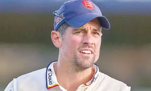 Cooks bats for flexible new-ball rule in Tests