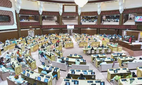 Congress MLAs create ruckus in Rajasthan Assembly over crop damage issue