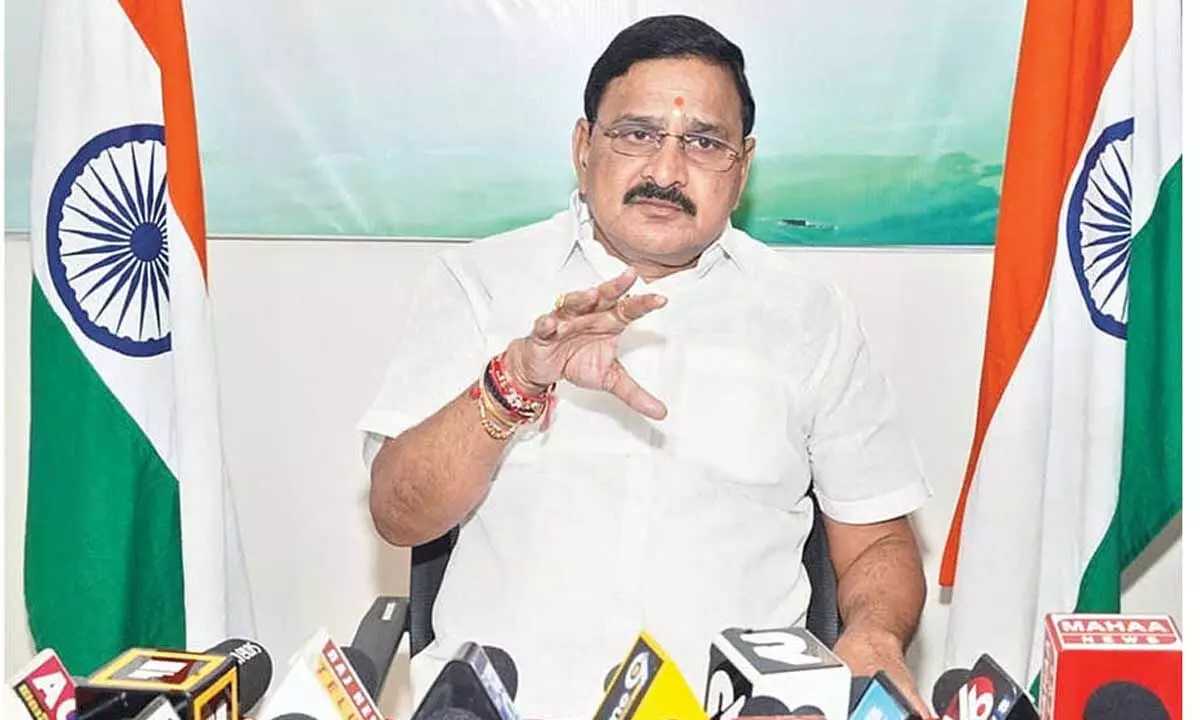 Narasapuram development on priority, says Union Min