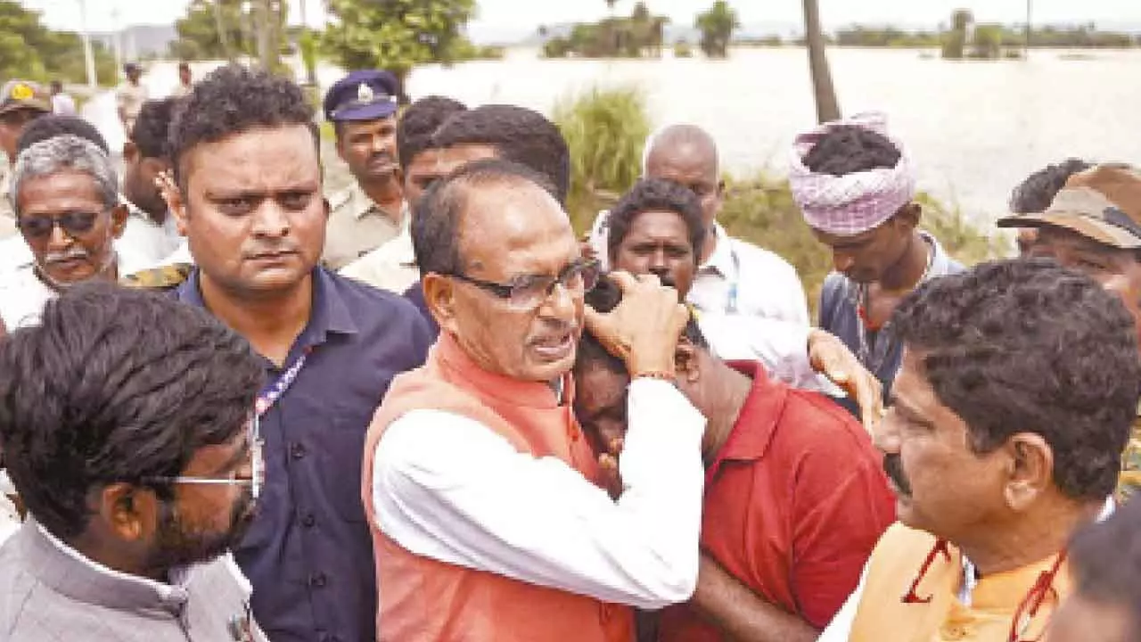 Agri Minister Shivraj visits flood-affected areas in Pb