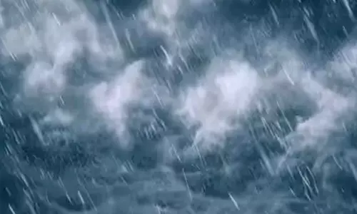 Scattered Rains & Thunderstorms Hit Hyderabad and Telangana Today | Weather Alert