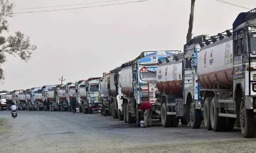 Centre, Manipur govt, Kuki-Zo groups sign agreement NH-2 to be opened